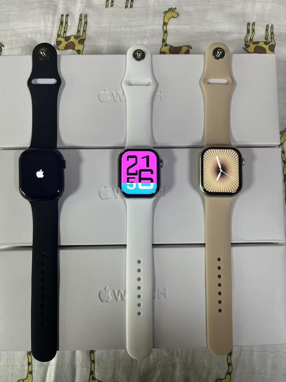 IPHONE APPLE LOGO WATCH SERIES 10  HIGH QUALITY WATCH BLACK AND WHITE COLOR AVAILABL